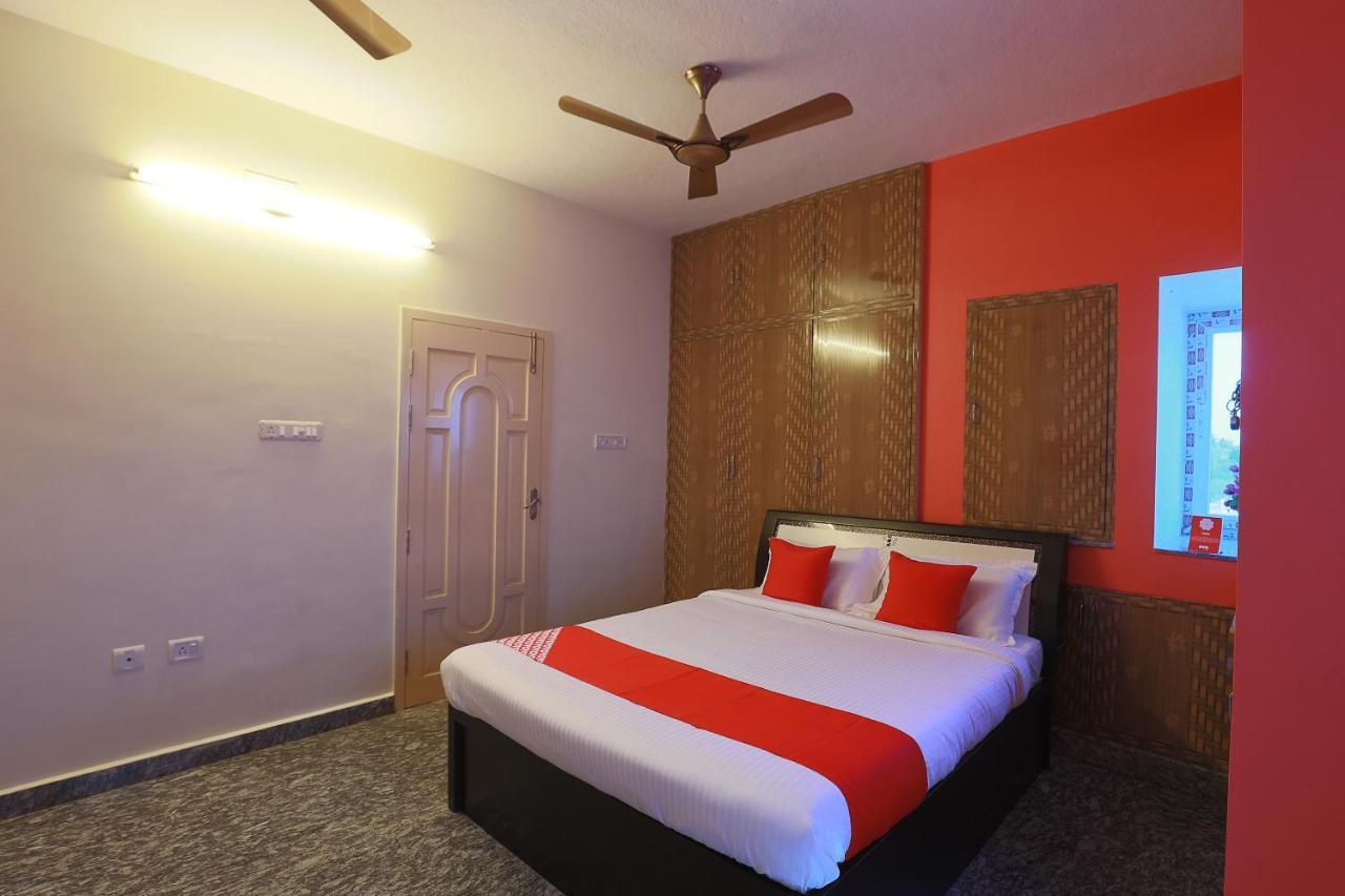 Oyo 38695 Peninsula Holiday Resorts Csennai Kültér fotó